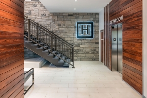 KENNEDY BLVD SHOWROOM 3